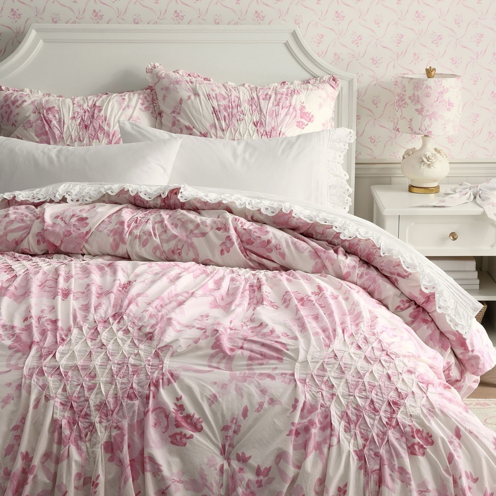 Pottery Barn Teen LoveShackFancy Garden Damask Smocked Twin/Twin XL Quilt